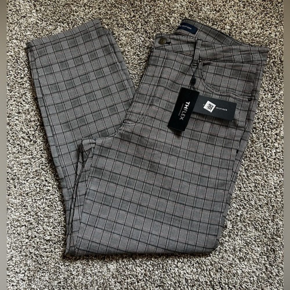 🔜 
Tommy Hilfiger Size 16 Work Pants
